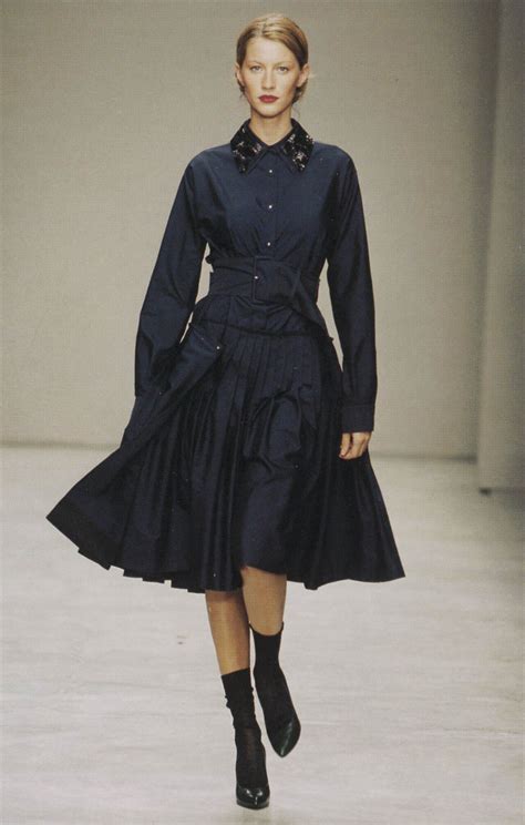 sfilata prada primavera estate 2001 courtesy prada|FW 2001 Womenswear .